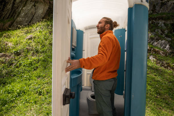 Best Luxury portable toilet rental  in Clayton, AL